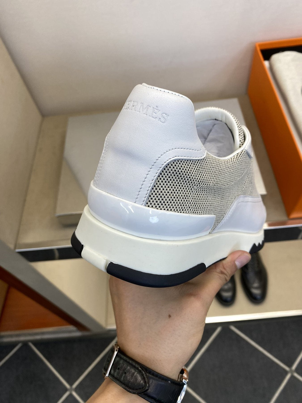 Hermès Men's White & Gray Low-Top Sneakers